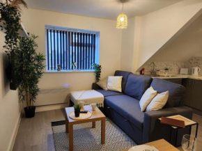 ApartHotel Flat 7 - 10 min to centre by Property Promise